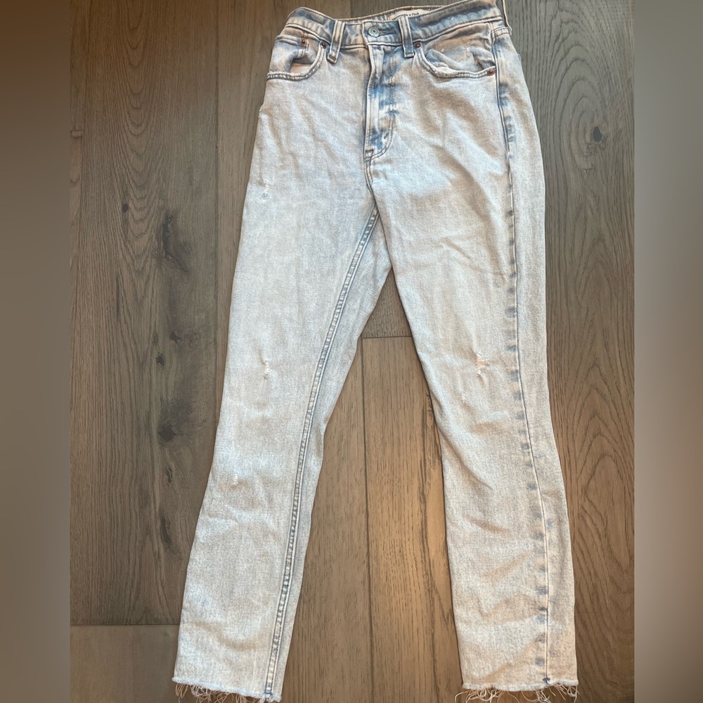 💙 Abercrombie & Fitch 💙 The Skinny High Rise Curve Love Jeans Size 23